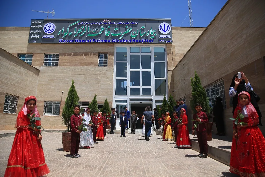 بیمارستان کوار | نبود آمبولانس و سرمایش مناسب؛ صدای اعتراض مردم بلند شد